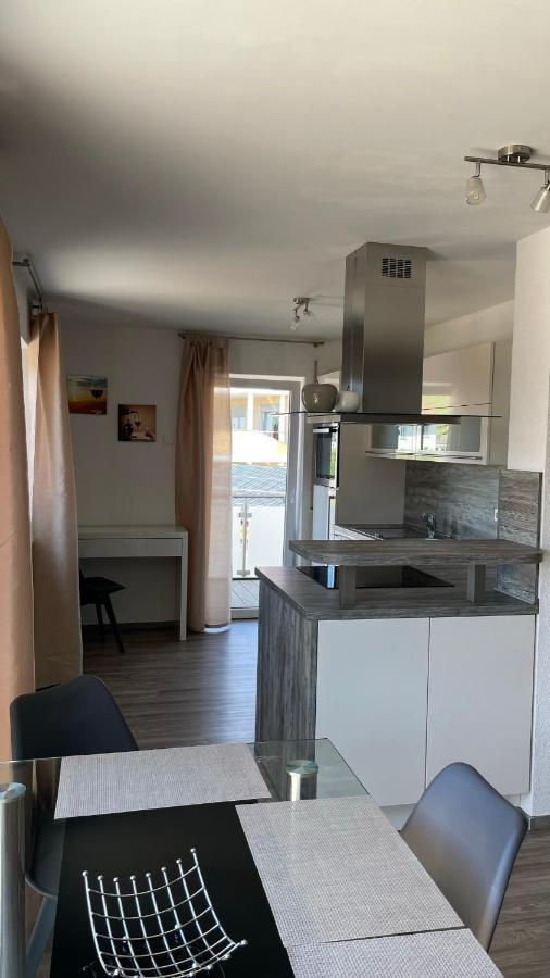 Seebrise Mit Musik Und Wein Apartment *